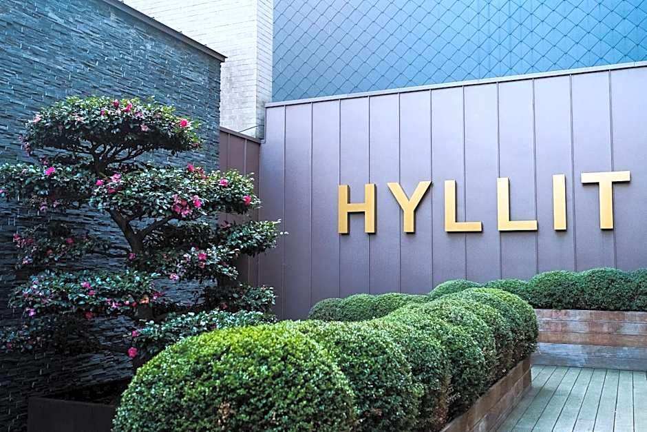 Hyllit Hotel
