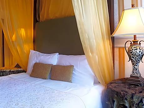 Superior Four Poster Room