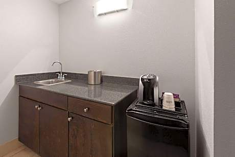 Two Double Beds Suite