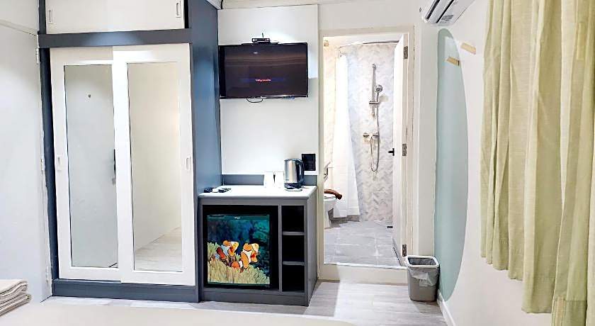 SEATEL Phuket, Patong Beach