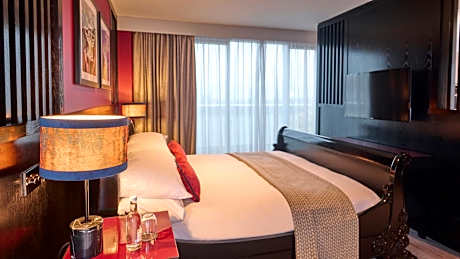 Signature Suite