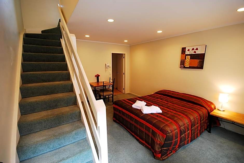 Baden Lodge Motel - PRIVATE SPA Bath