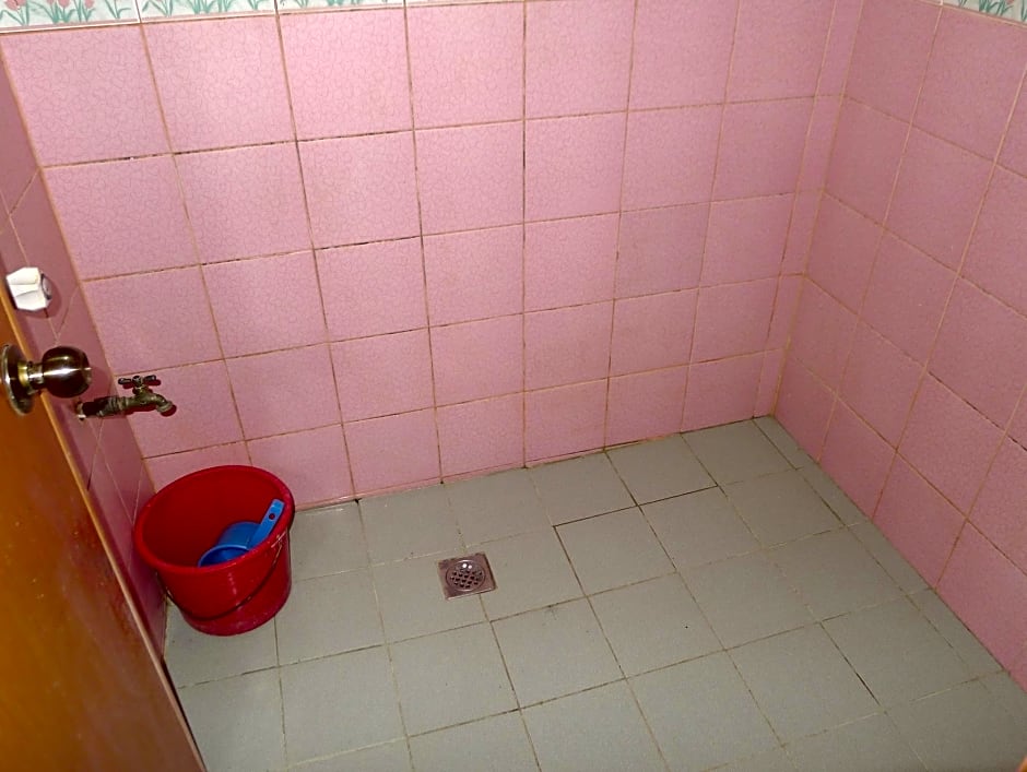 Amos Digue Pension House