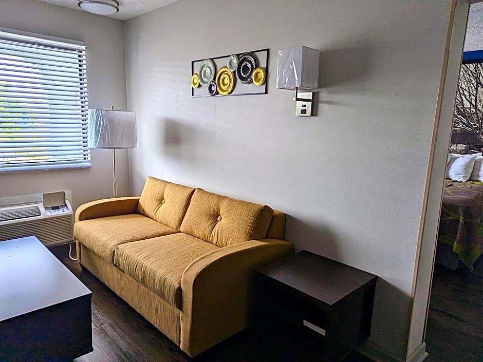 Super 8 by Wyndham Wytheville