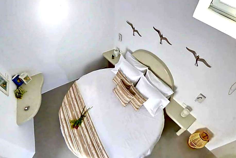 Golden Stone Santorini Suites