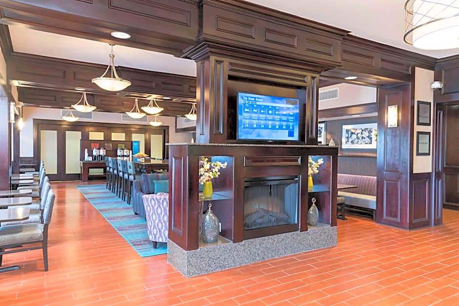 Hampton Inn By Hilton Detroit Roseville