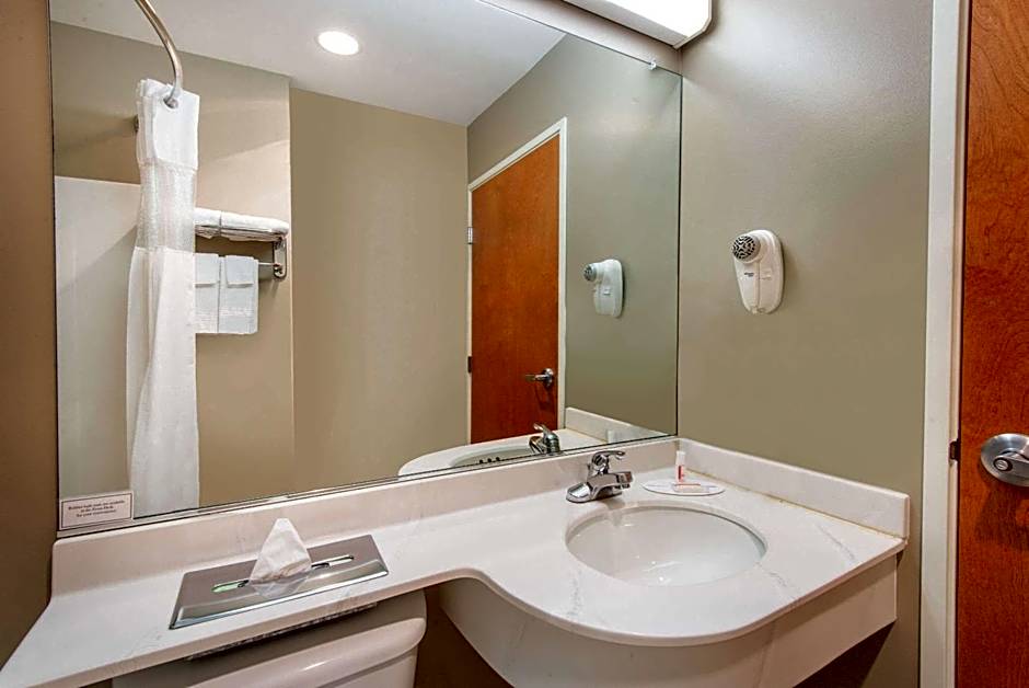 Microtel Inn & Suites By Wyndham Hazelton/Bruceton Mills