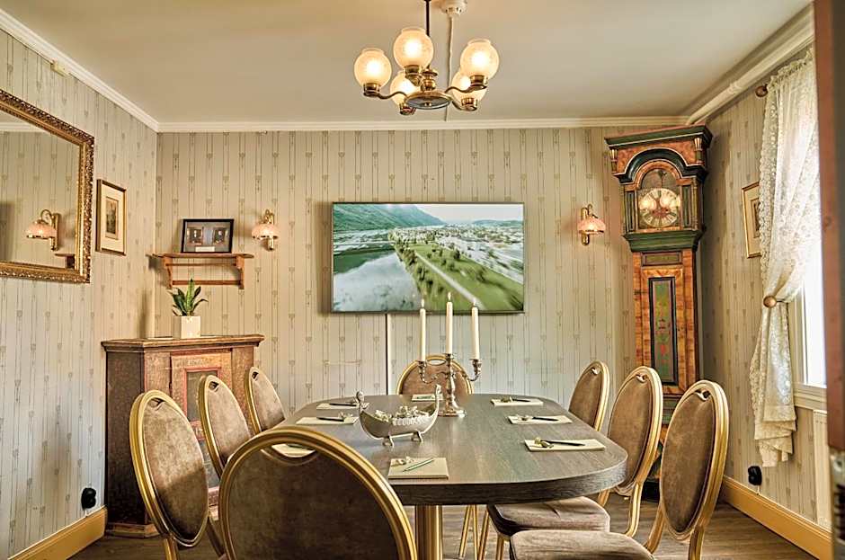 Fru Haugans Hotel