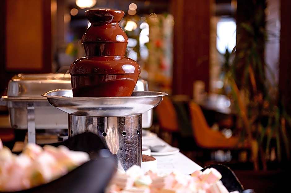 db San Antonio Hotel + Spa All Inclusive