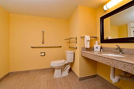 Queen Room - Disability Access