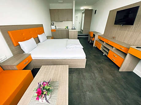 Hotel Terminal One