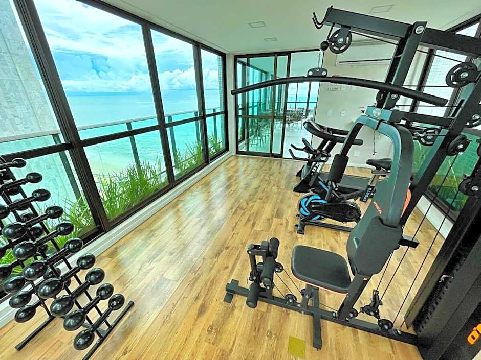 W703 · Requinte, vista e luxo a beira-mar