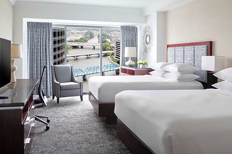 Amway Grand Plaza Hotel, Curio Collection by Hilton