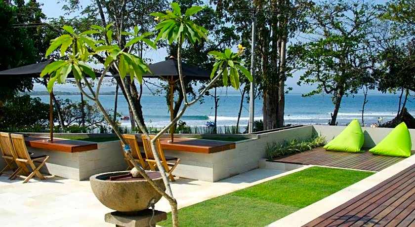 JavaCove Beach Hotel