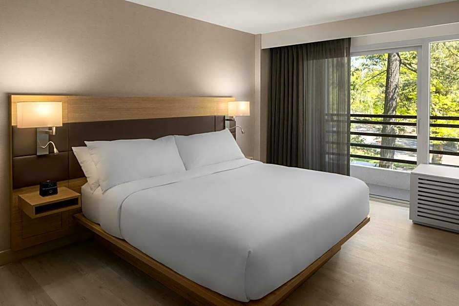 AC Hotel by Marriott Portland Lake Oswego