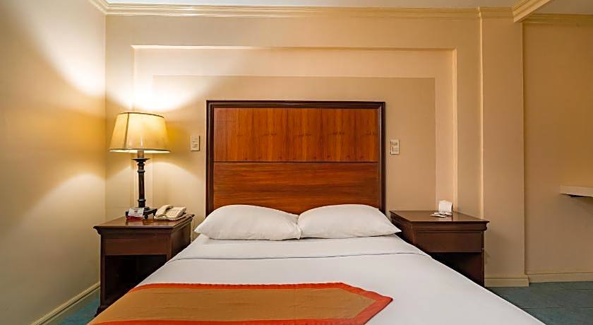 Crown Regency Residences Davao Hotel