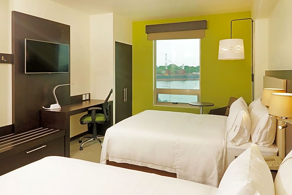 Photo 1 of 2 of 2 Beds, View
