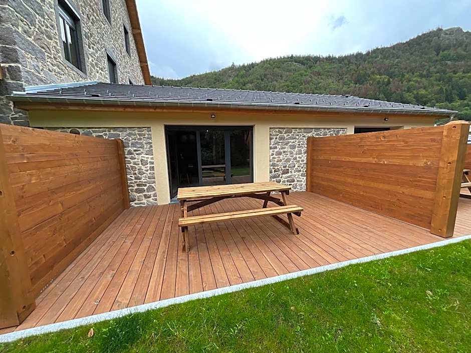 Gite Roche Des Ducs Piscine toute l'année, Spa Sauna Hammam Accès Illimité