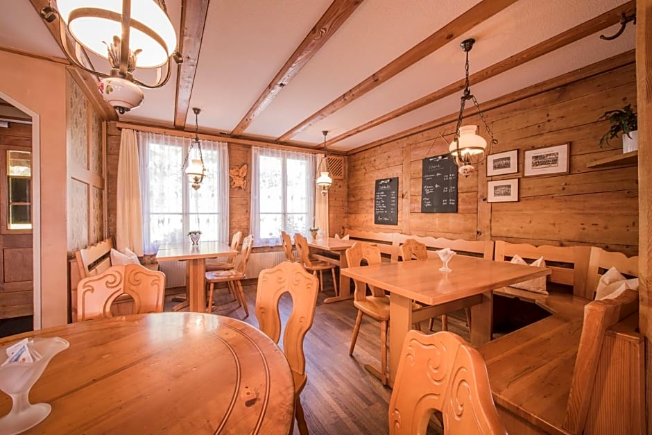 Gasthof Schoenegg B&B