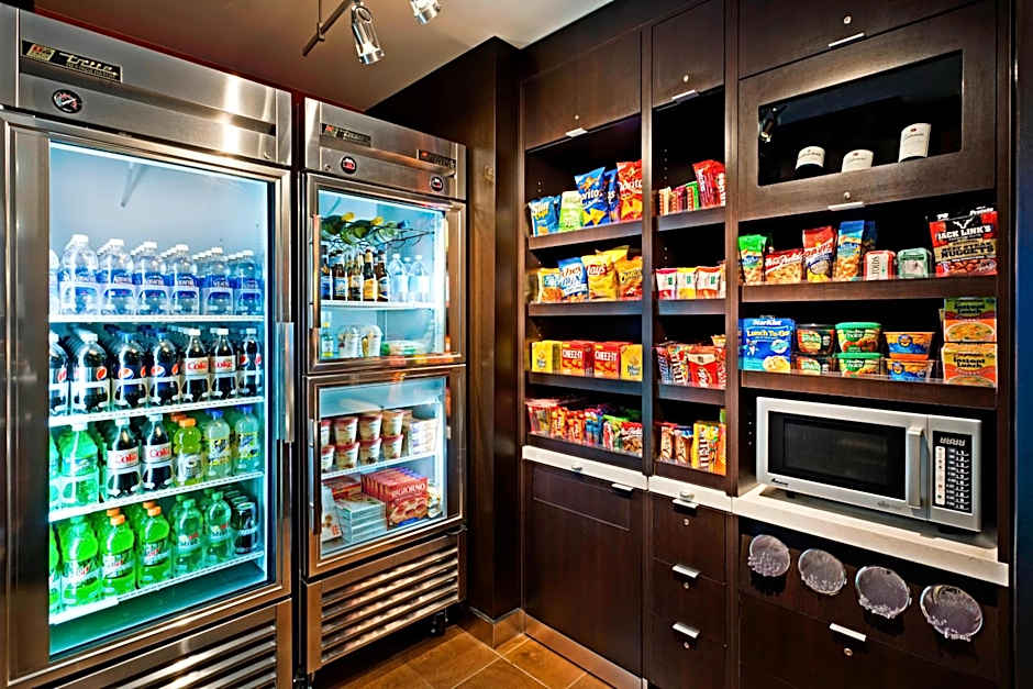 Courtyard by Marriott Austin The Domain Area