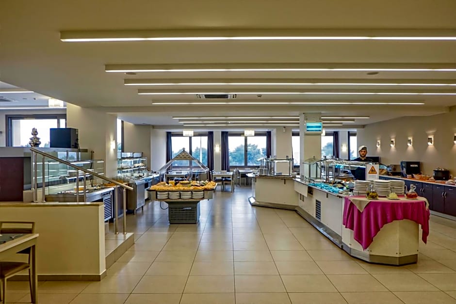 Lagomandra Hotel and Spa