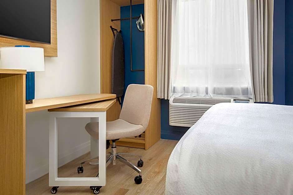 Spark by Hilton Brockville