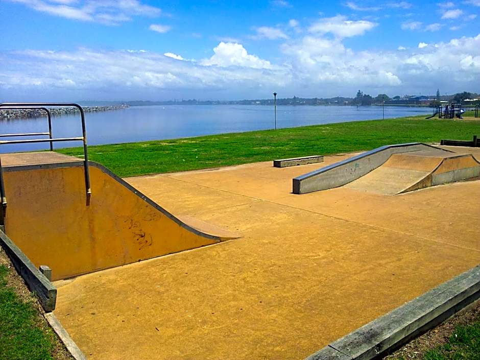 Harrington Village Motel