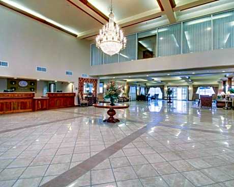 Clarion Suites Vidalia Riverfront