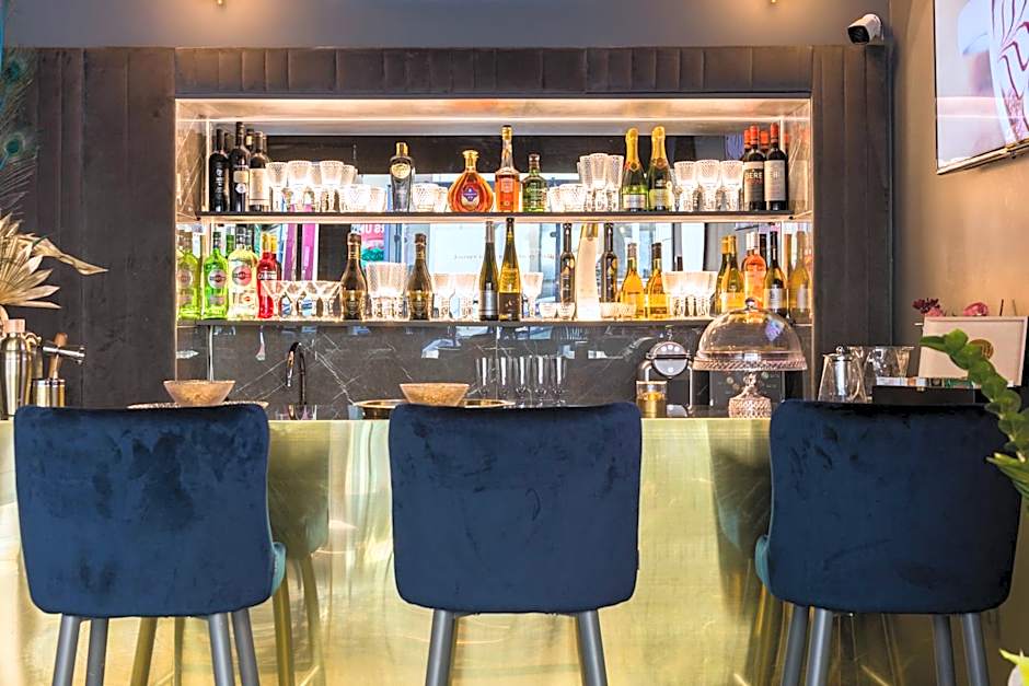 Noble Boutique Hotel - Adults Only