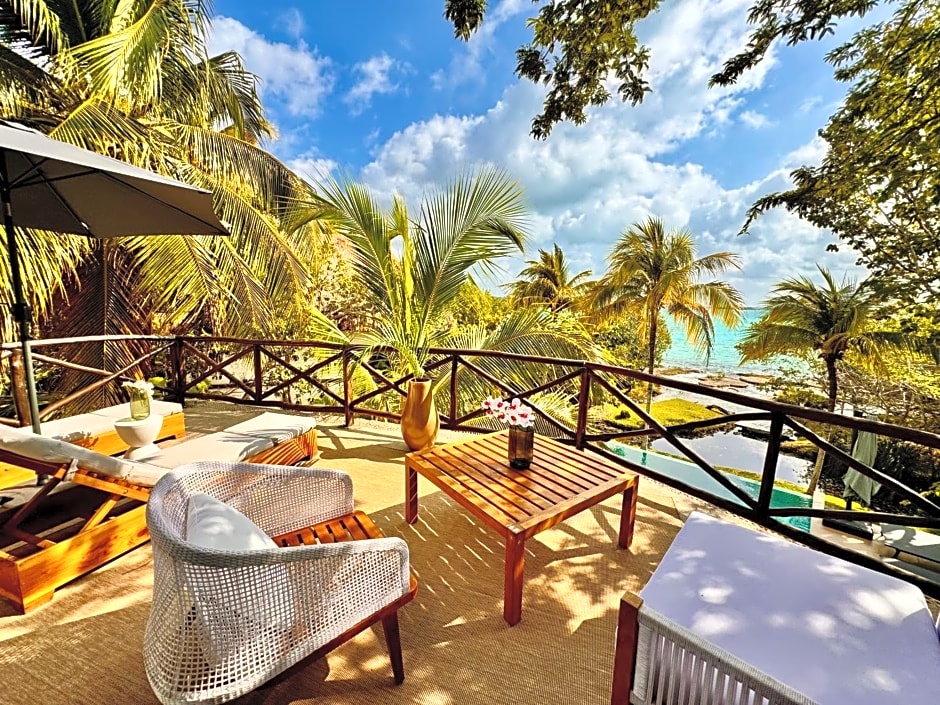 Azulea Bacalar Hotel & Spa - Lagoon Front