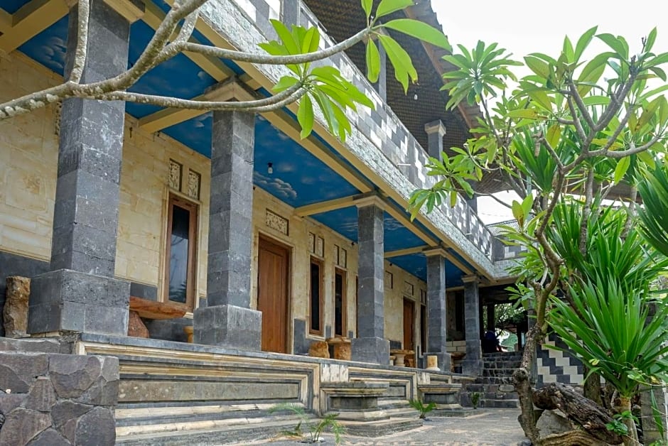 Hotel Kampoeng Drini RedPartner