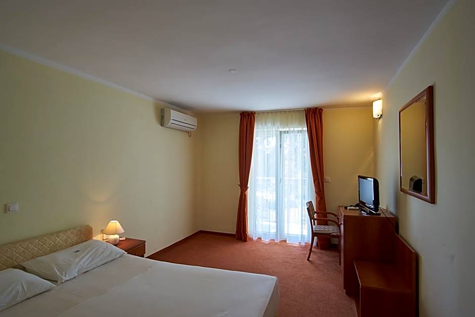 Hotel Vila Ružica- glavna zgrada i depandanse