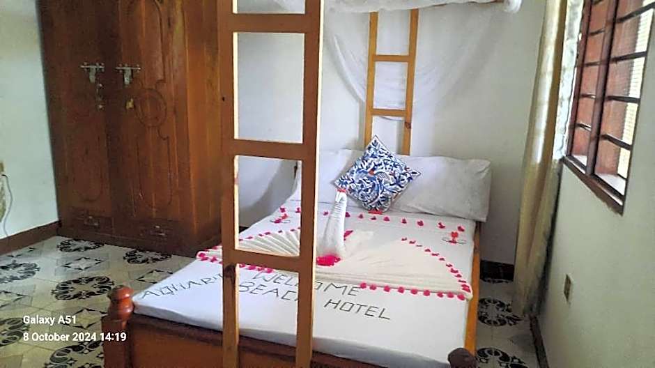 Aquarium Beach House