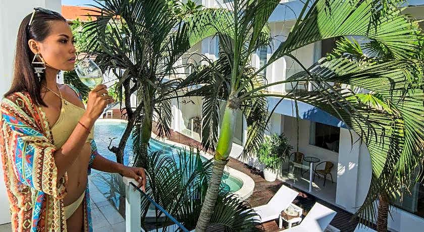 Coast Boutique Apartments