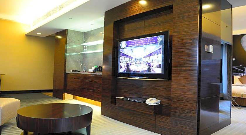 Harbour Grand Hong Kong Hotel