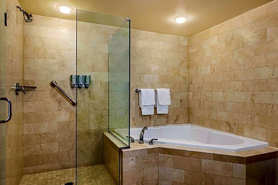 Viana Hotel and Spa, Trademark Collection by Wyndham