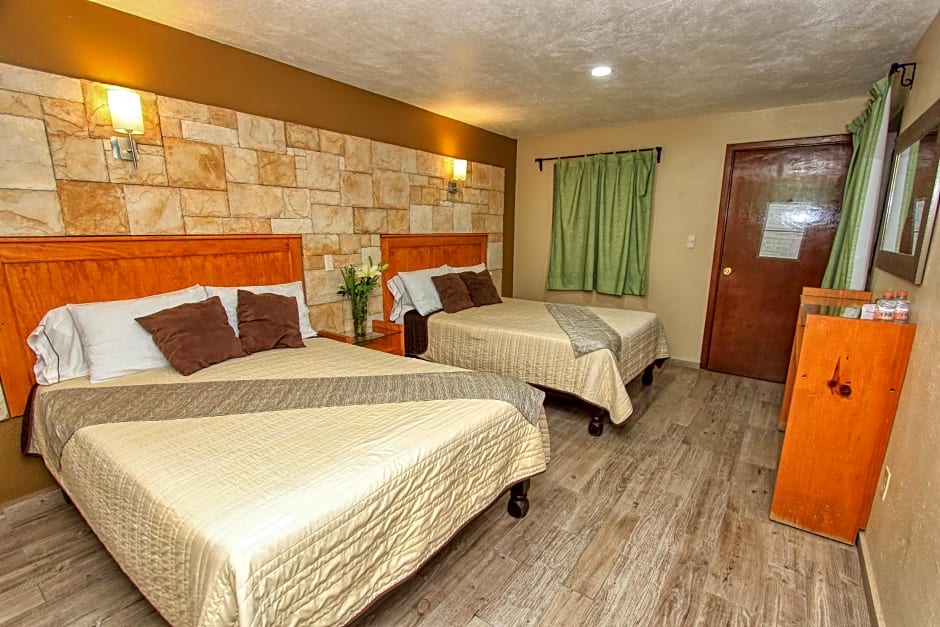 Hotel Mansion del Cantador