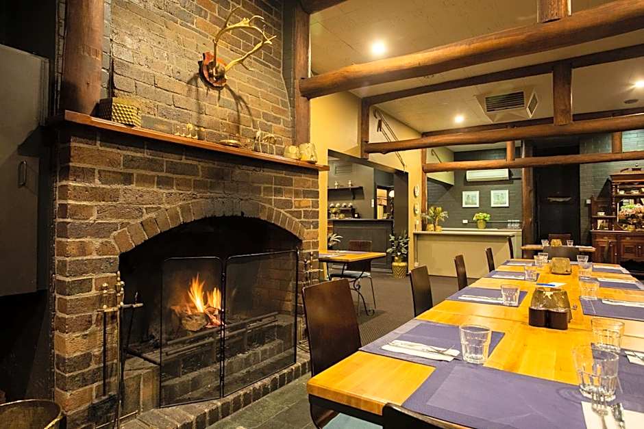 New England Motor Lodge