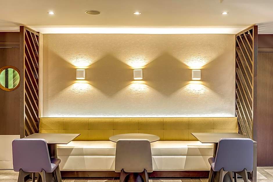 Mercure Paris Arc De Triomphe Etoile