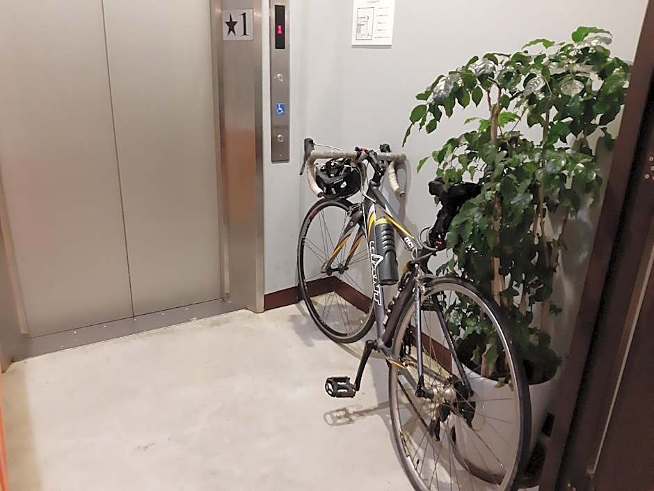 Taipei Travelers International Hostel