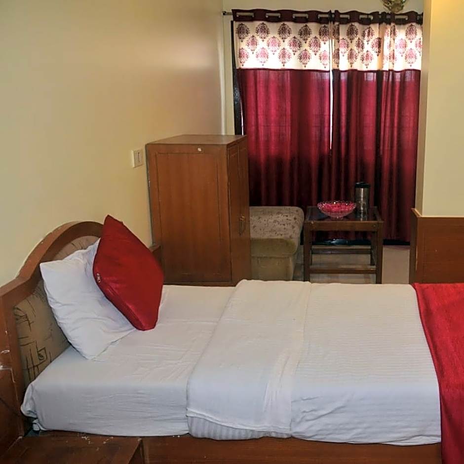 Poonam Hotel