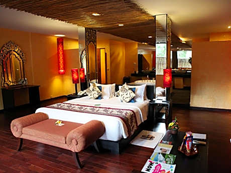 Honeymoon Suite
