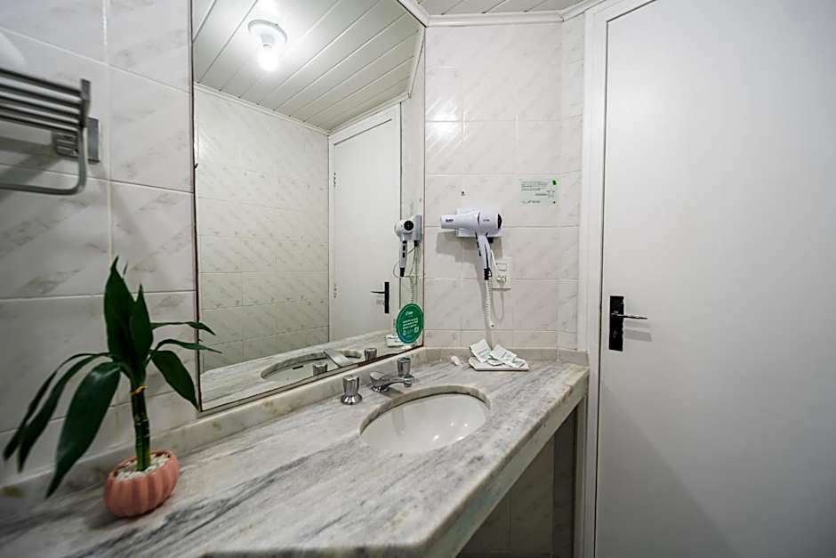 Nacional Inn Curitiba Torres