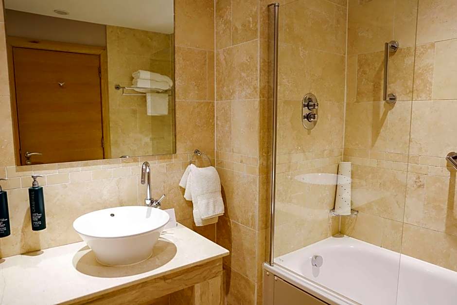 DoubleTree By Hilton Milton Keynes