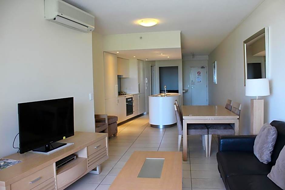 Photo 1 of 9 of 1 Bedroom Apartment, Beach View