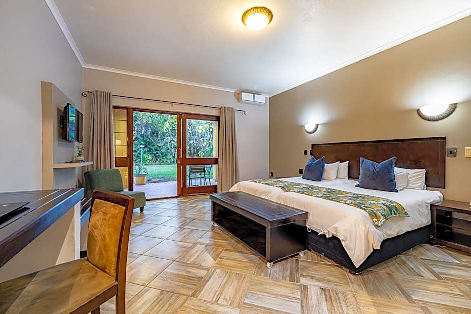 Hotel Numbi and Garden Suites