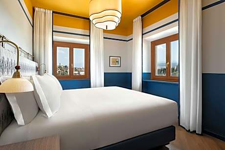 Suite in Villa, Suite, 1 King, Sofa bed