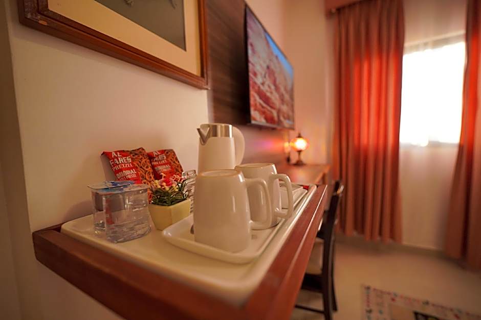 petra plaza hotel