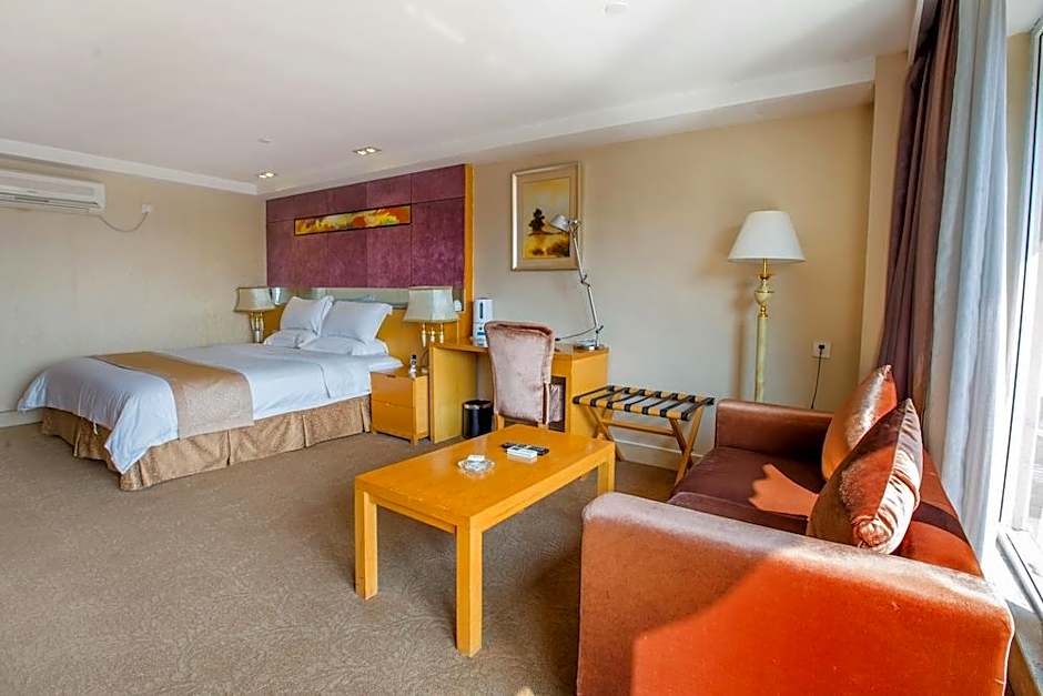 Zhongshan Louis Hotel