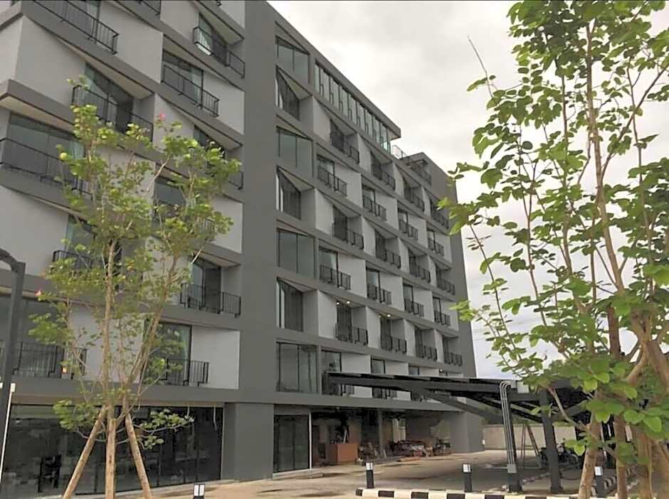 The 28th Hotel